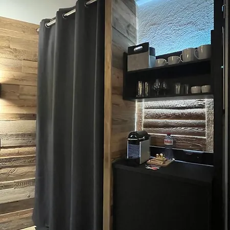 Les Cerfs - & - 公寓 *